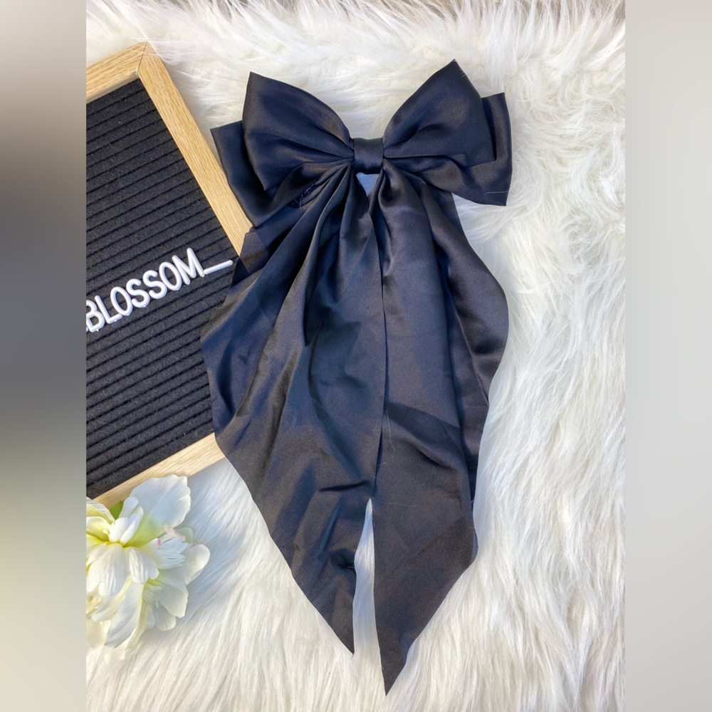 Big Hair Bow Satin Ribbon 🎀 Clip On Black Long Bow Goth Dark Punk - Picture 5 of 7